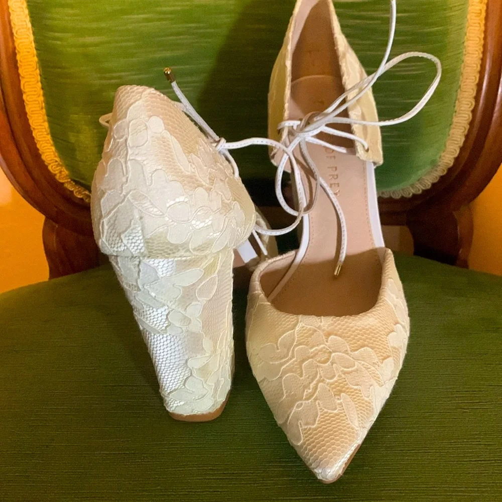 Shoes of Prey White Lace Heels.  Sz 8_10